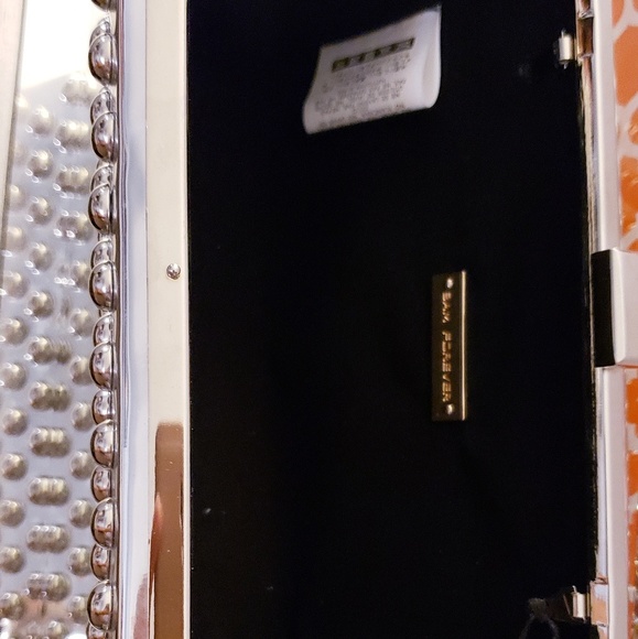 Silver Clutch Bag Elegant Metal Masterpiece - Picture 4 of 5